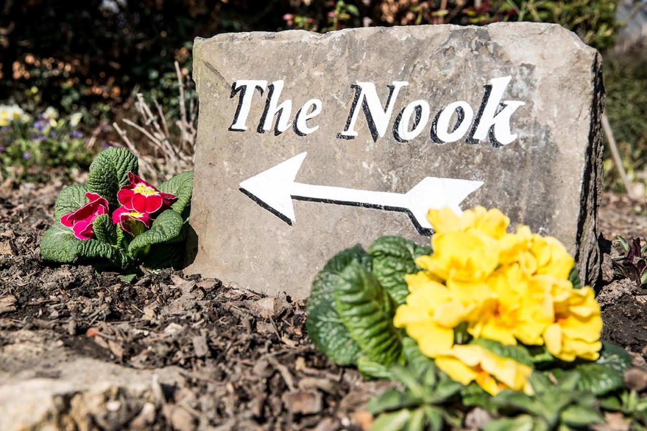 The Cottage And The Nook Gretton  エクステリア 写真
